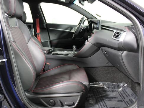 Used 2023 Genesis G70 2.0T w/ Sport Prestige Package image 18