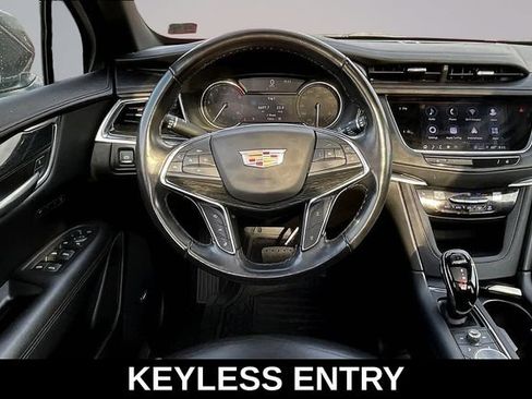 Used 2022 Cadillac XT5 Premium Luxury AWD/4WD image 10