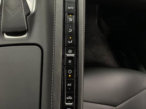 Used 2023 Chevrolet Corvette Stingray Premium Cpe w/ Z51 Performance Package image 23