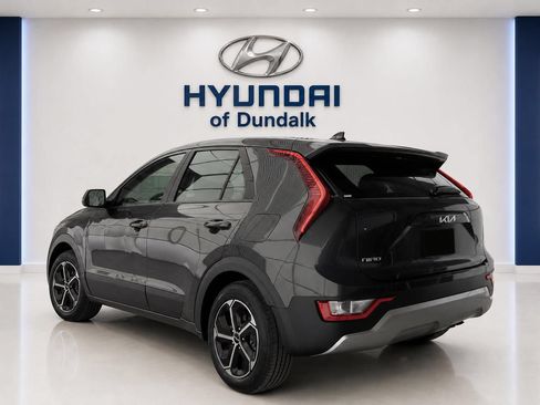 Used 2026 Kia Niro LX FWD image 2