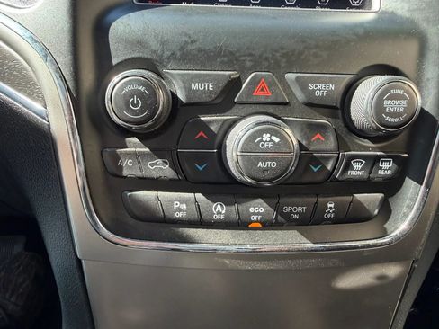 Used 2018 Jeep Grand Cherokee Limited RWD image 20