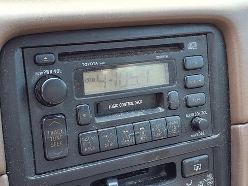 Used 1999 Toyota Camry FWD image 26