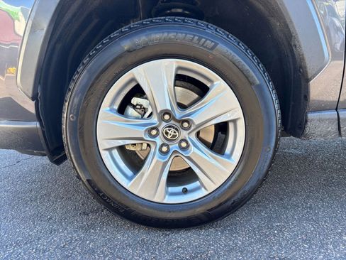 Used 2025 Toyota RAV4 LE image 29