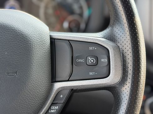 Used 2024 RAM 2500 Tradesman w/ Chrome Appearance Group AWD/4WD image 10