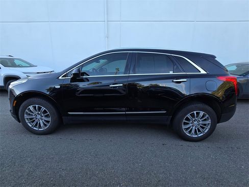 Used 2018 Cadillac XT5 Luxury w/ Driver Awareness Package image 35