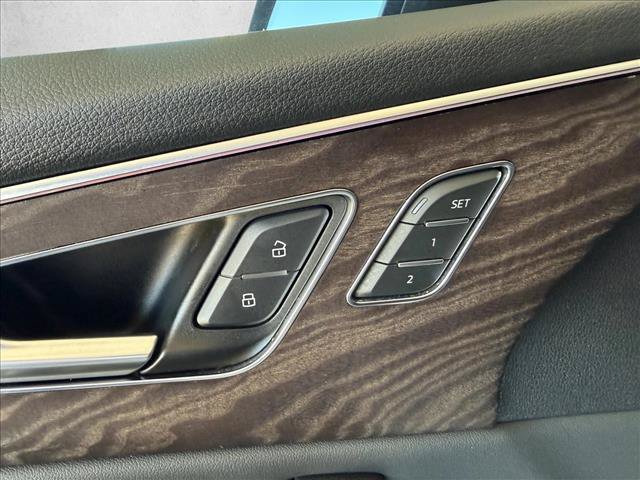 Used 2019 Audi Q8 Premium Plus AWD/4WD image 20