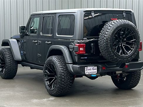 Used 2024 Jeep Wrangler Unlimited Rubicon 4xe w/ Technology Group image 3