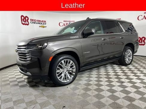 Used 2021 Chevrolet Tahoe High Country w/ Premium Package image 3