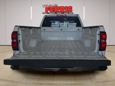 Used 2018 Chevrolet Silverado 1500 W/T w/ WT Convenience Package AWD/4WD image 9