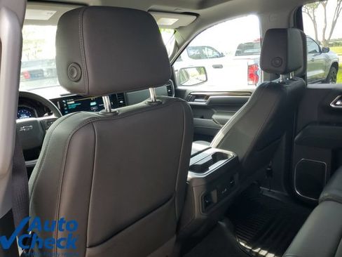 Used 2024 Chevrolet Silverado 1500 RST w/ Convenience Package II AWD/4WD image 12