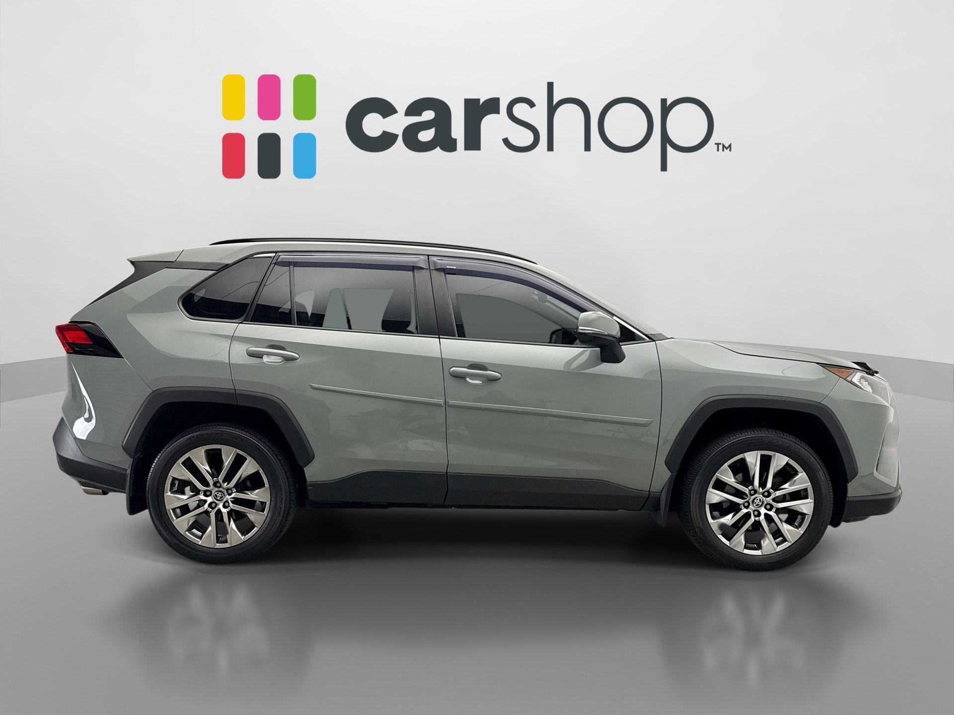 Used 2021 Toyota RAV4 XLE Premium AWD/4WD image 6
