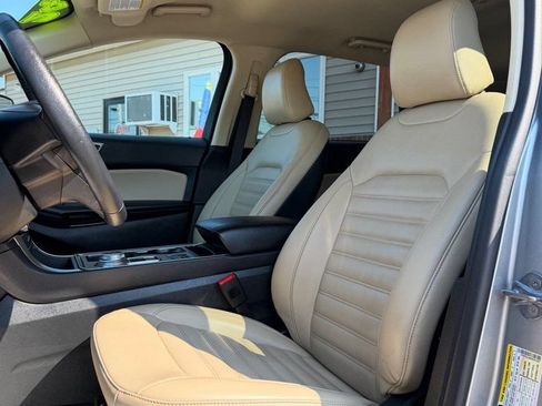 Used 2024 Ford Edge SEL AWD/4WD image 9