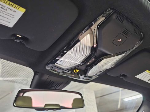 Used 2022 BMW X5 xDrive40i w/ Parking Assistance Package image 21