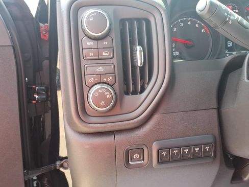 New 2026 Chevrolet Silverado 1500 Custom w/ LPO, Dark Essentials Package AWD/4WD image 15