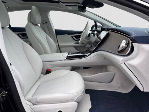 Used 2023 Mercedes-Benz EQE 350+ 4MATIC Sedan w/ Exclusive Trim Package image 20