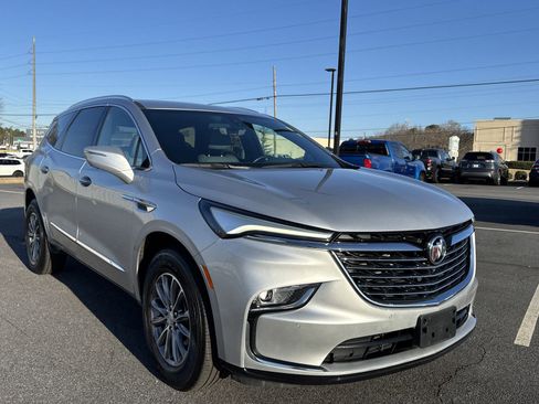Used 2022 Buick Enclave Premium image 9