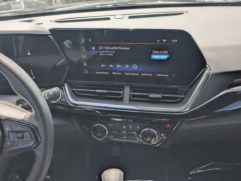Used 2025 Chevrolet Trax RS w/ Driver Confidence Package FWD image 5