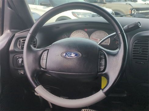 Used 2003 Ford F150 Harley-Davidson image 31