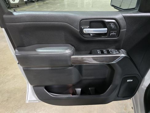 Used 2020 Chevrolet Silverado 1500 LTZ w/ LTZ Premium Package image 27