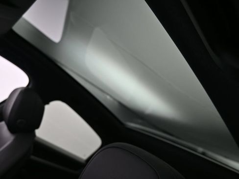 Certified 2025 Porsche Cayenne Coupe AWD/4WD image 12