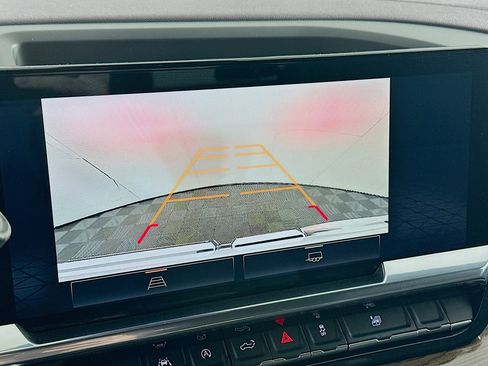 Used 2024 GMC Sierra 1500 Elevation image 22