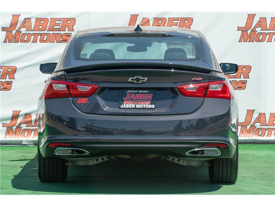 Used 2025 Chevrolet Malibu RS w/ LPO, Floor Liner Package FWD image 2