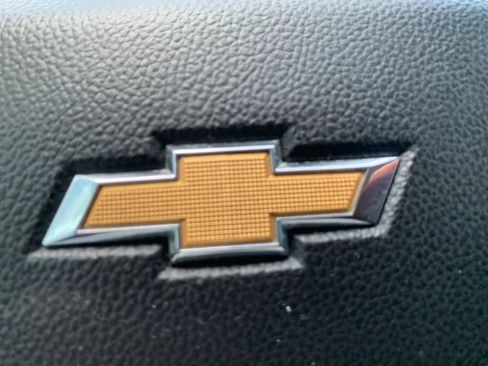 Used 2020 Chevrolet Colorado LT RWD image 29