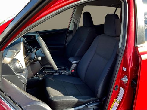 Used 2015 Toyota RAV4 LE image 23