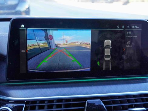 Certified 2022 BMW M550i xDrive w/ Executive Package image 27