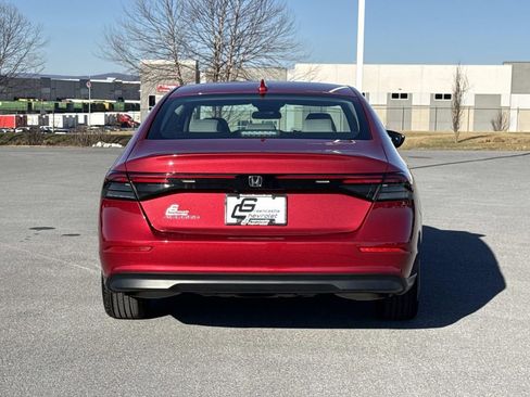 Used 2023 Honda Accord EX image 26