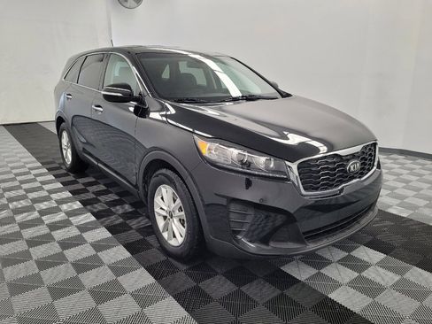 Used 2019 Kia Sorento FWD V6 image 13