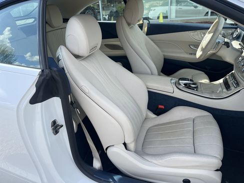 Used 2022 Mercedes-Benz E 450 Cabriolet image 36