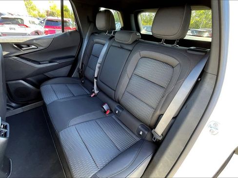 New 2026 Chevrolet Equinox LT image 10