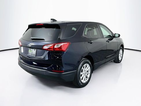 Used 2020 Chevrolet Equinox LS w/ LS Convenience Package FWD image 9