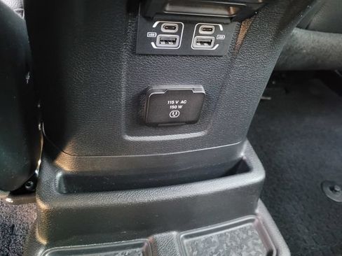 Used 2023 Jeep Wrangler Unlimited Sahara w/ Cold Weather Group AWD/4WD image 11