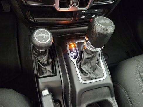 Used 2023 Jeep Wrangler Unlimited image 21