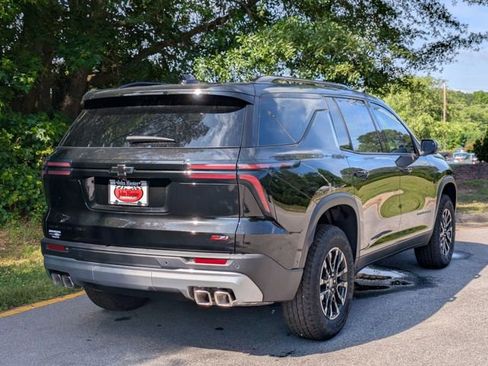 New 2026 Chevrolet Traverse Z71 w/ Enhanced Driving Package AWD/4WD image 2