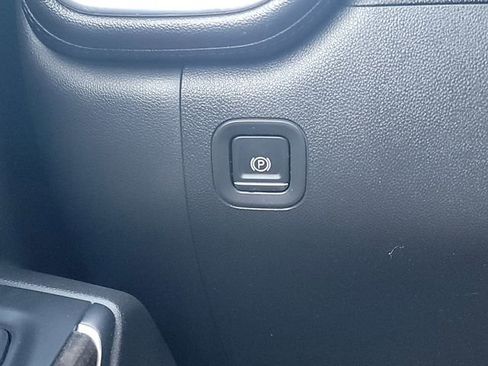 Used 2020 Chevrolet Silverado 1500 RST w/ All-Star Edition image 32