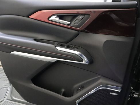 New 2026 Chevrolet Traverse Z71 w/ Enhanced Driving Package image 35