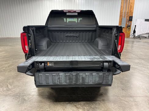 Certified 2020 GMC Sierra 1500 AT4 w/ AT4 Premium Package AWD/4WD image 12