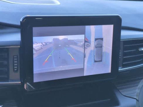 Used 2020 Ford Explorer Limited image 32