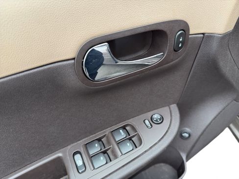 Used 2011 Chevrolet Malibu LS image 11