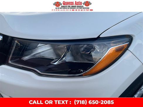 Used 2020 Jeep Compass Latitude AWD/4WD image 32