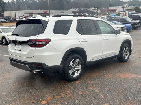 New 2026 Honda Pilot EX-L image 4