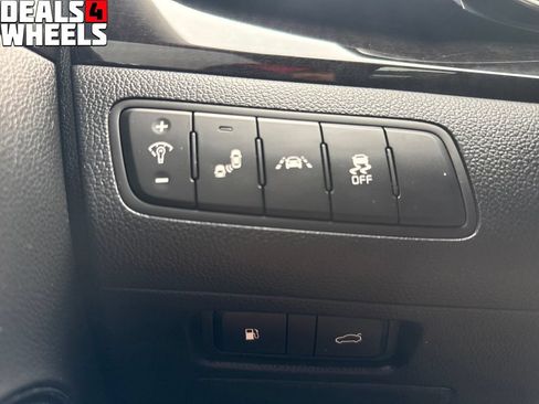 Used 2014 Kia Cadenza Limited FWD image 35