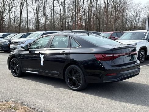 New 2026 Volkswagen Jetta SE image 5