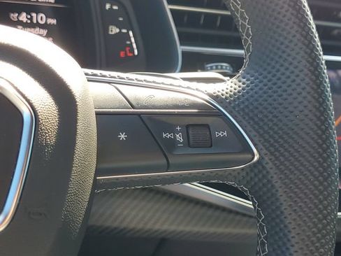 Used 2025 Audi SQ8 Premium Plus AWD/4WD image 29