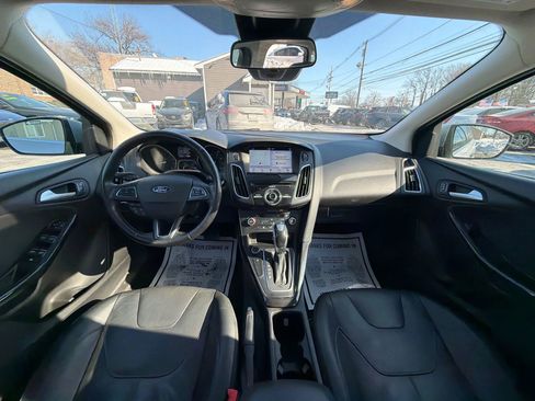 Used 2017 Ford Focus Titanium w/ Titanium Technology Package image 27