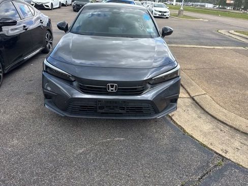 Used 2022 Honda Civic Sport image 2