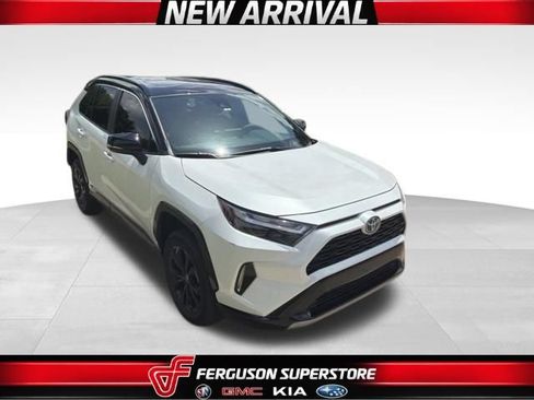 Used 2024 Toyota RAV4 XSE AWD/4WD image 1
